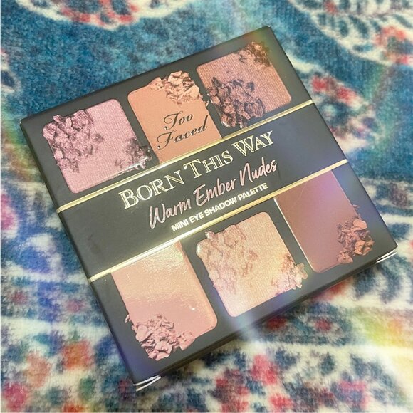 Too Faced - Born This Way : Eyeshadow palette *BNIB* - Picture 1 of 2